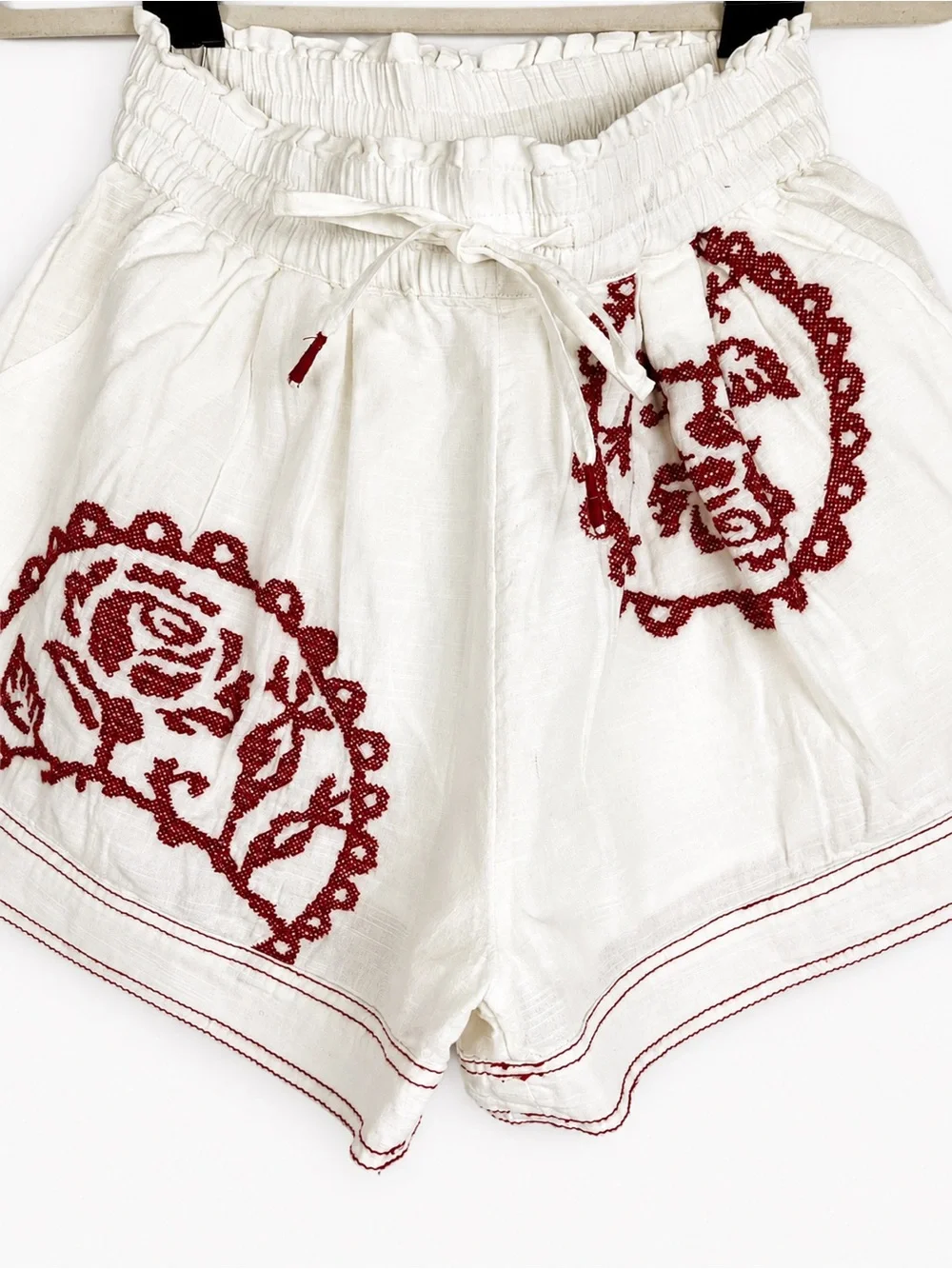 Free People White Linen Floral Embroidered Boho Shorts Women's Size XS